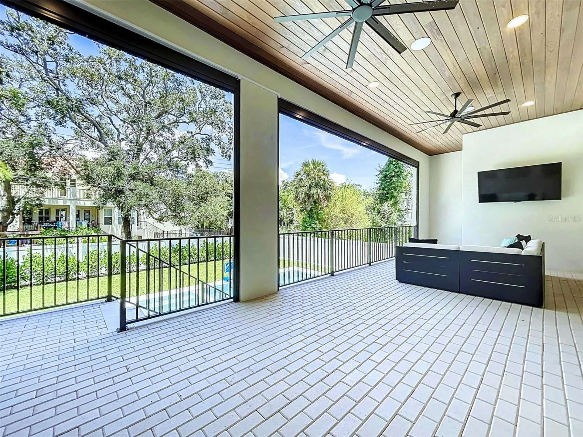 5011 W Dickens Avenue Tampa FL 33629
