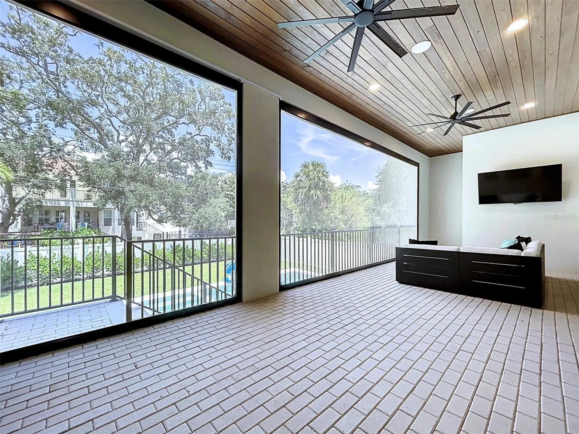 5011 W Dickens Avenue Tampa FL 33629