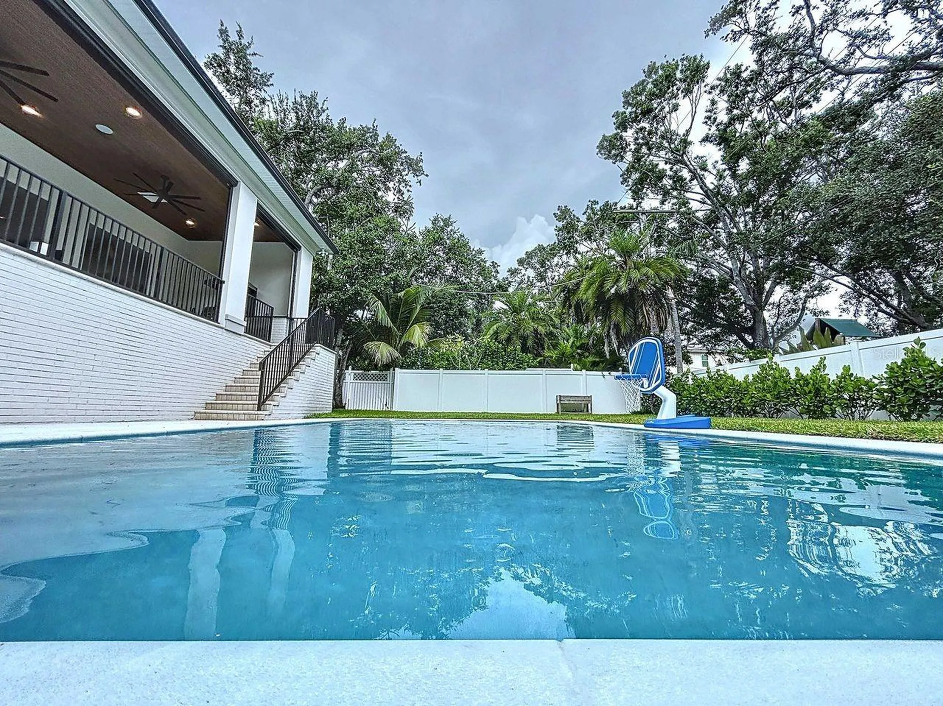 5011 W Dickens Avenue Tampa FL 33629