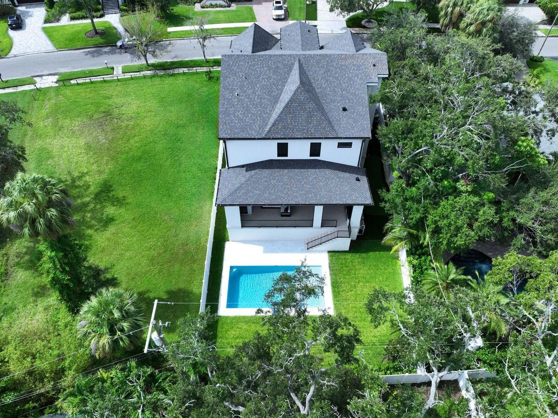 5011 W Dickens Avenue Tampa FL 33629