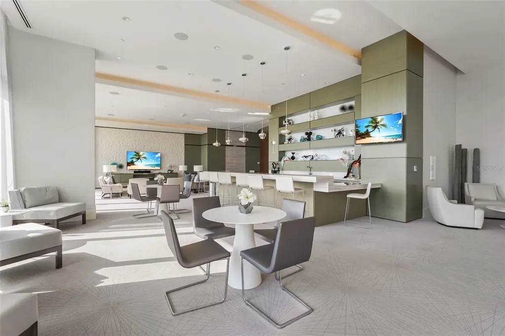 1155 N Gulfstream Avenue Sarasota FL 34236