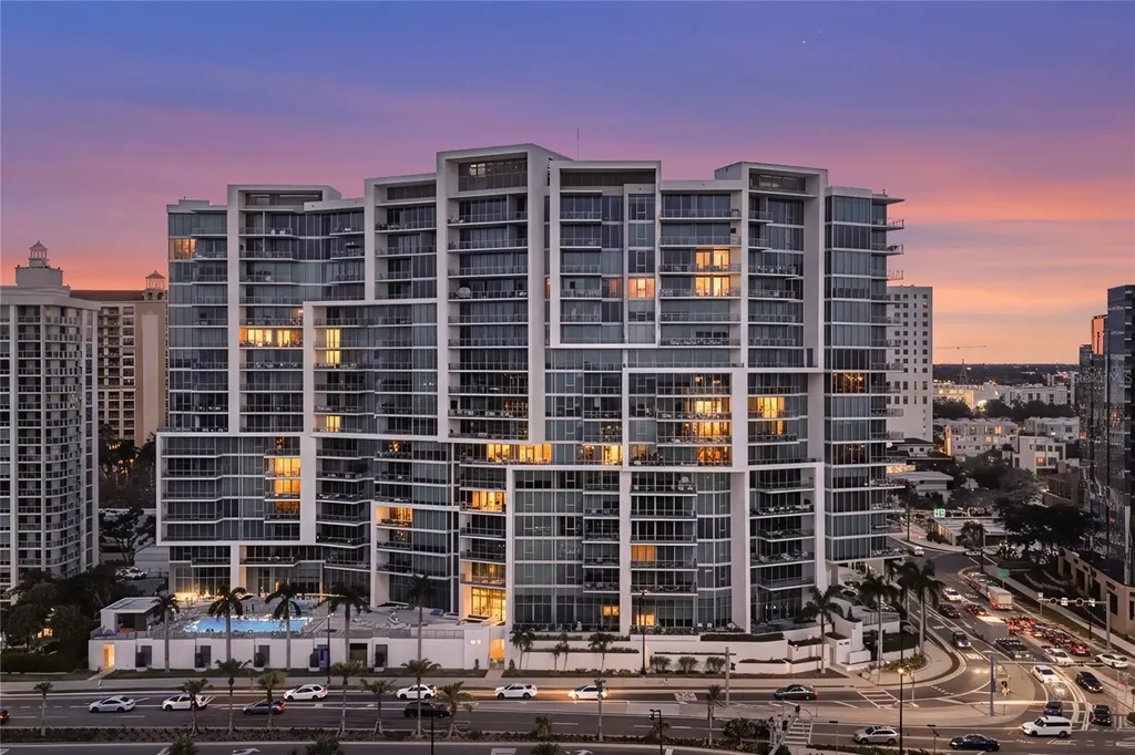 1155 N Gulfstream Avenue Sarasota FL 34236