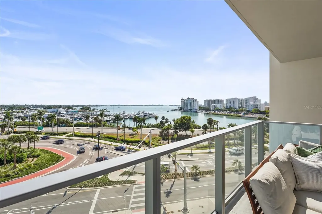 1155 N Gulfstream Avenue Sarasota FL 34236