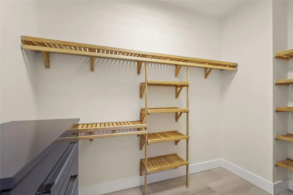 1155 N Gulfstream Avenue Sarasota FL 34236