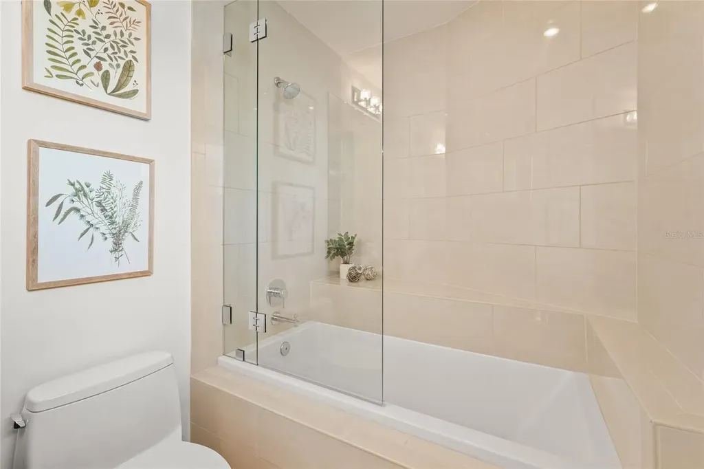 1155 N Gulfstream Avenue Sarasota FL 34236