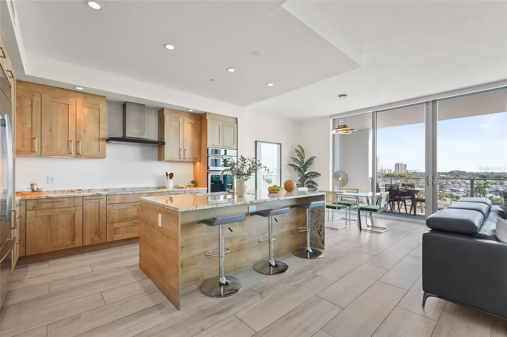 1155 N Gulfstream Avenue Sarasota FL 34236