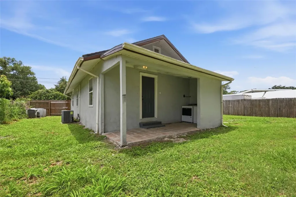1137 Shawnee Drive Kissimmee FL 34744