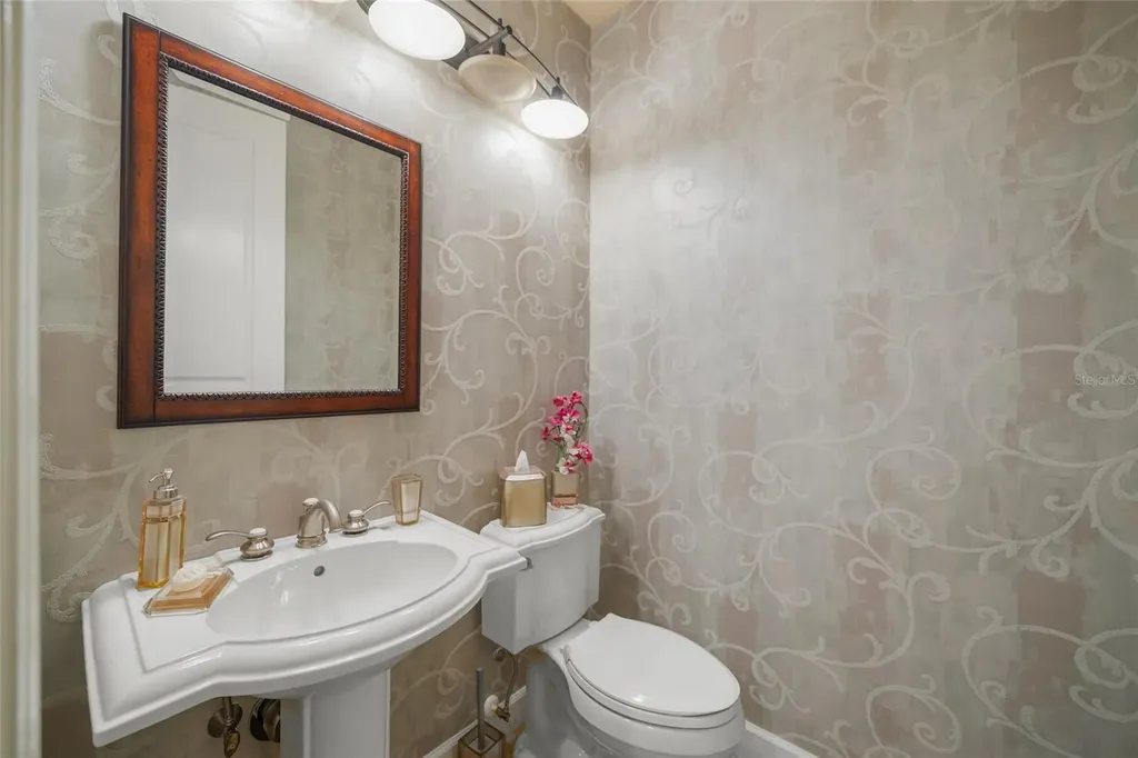 3087 Dick Wilson Drive Sarasota FL 34240