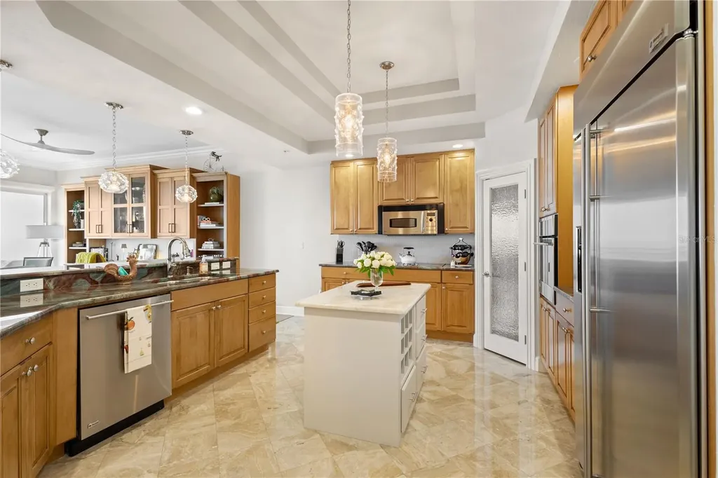 811 The Esplanade N Venice FL 34285