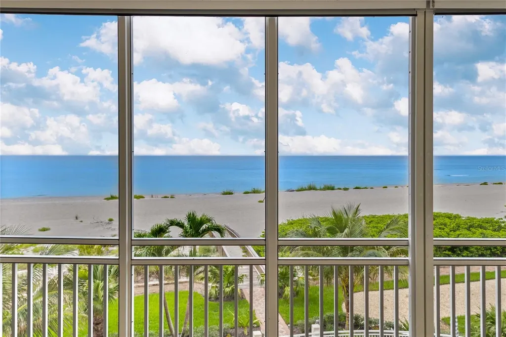 811 The Esplanade N Venice FL 34285