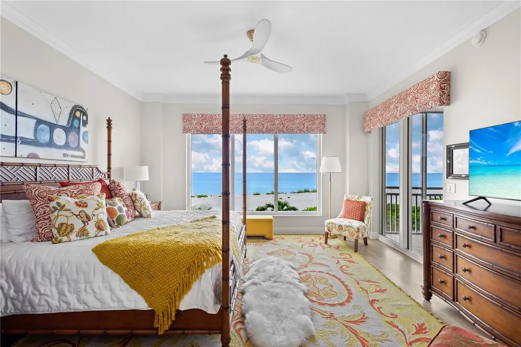 811 The Esplanade N Venice FL 34285