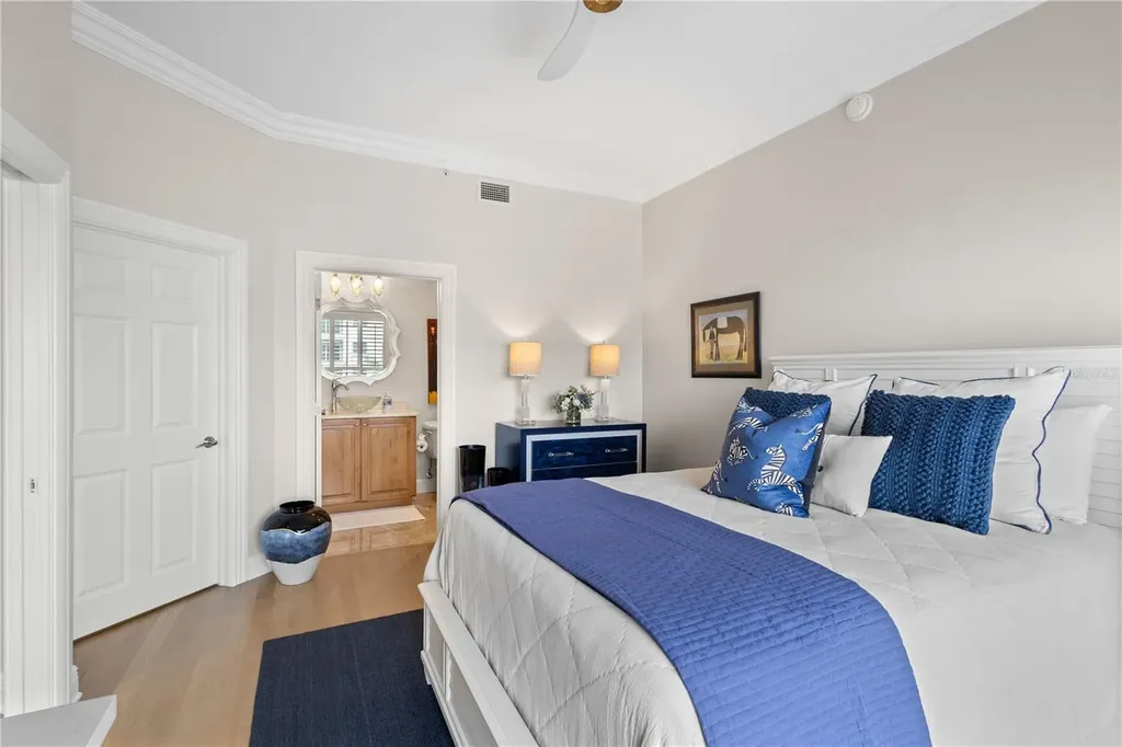 811 The Esplanade N Venice FL 34285