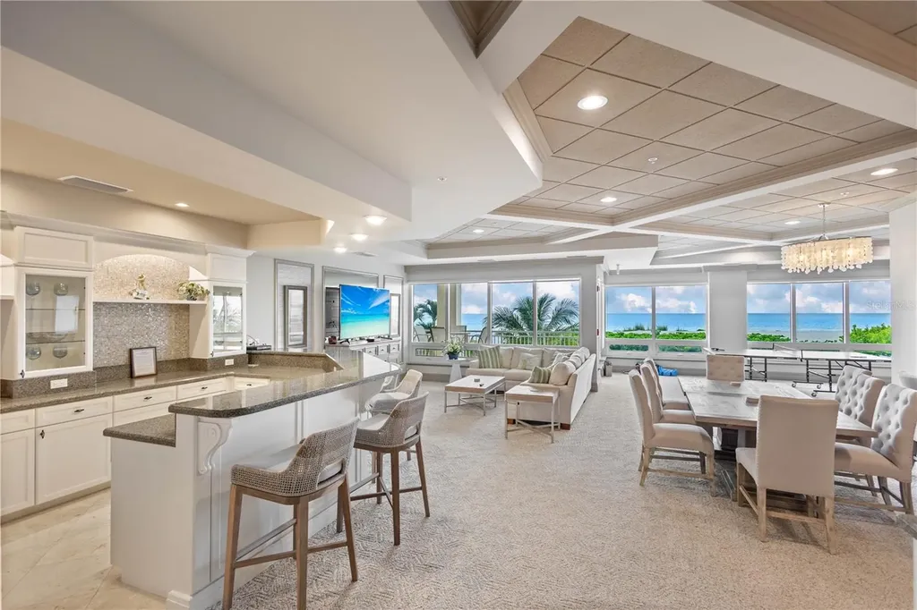 811 The Esplanade N Venice FL 34285