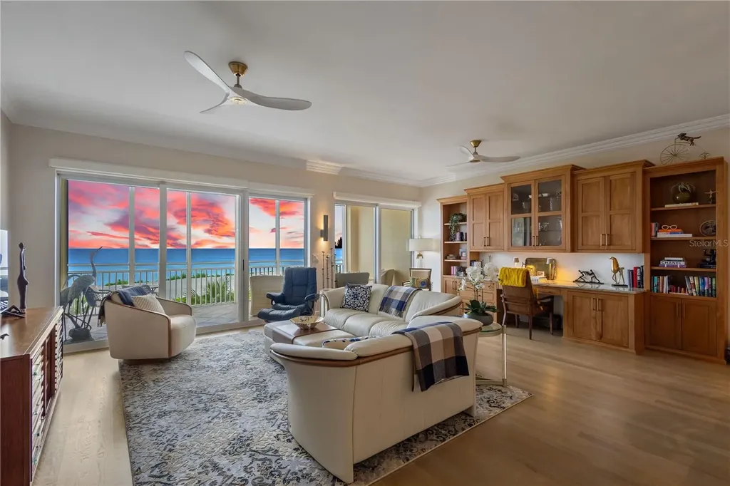 811 The Esplanade N Venice FL 34285