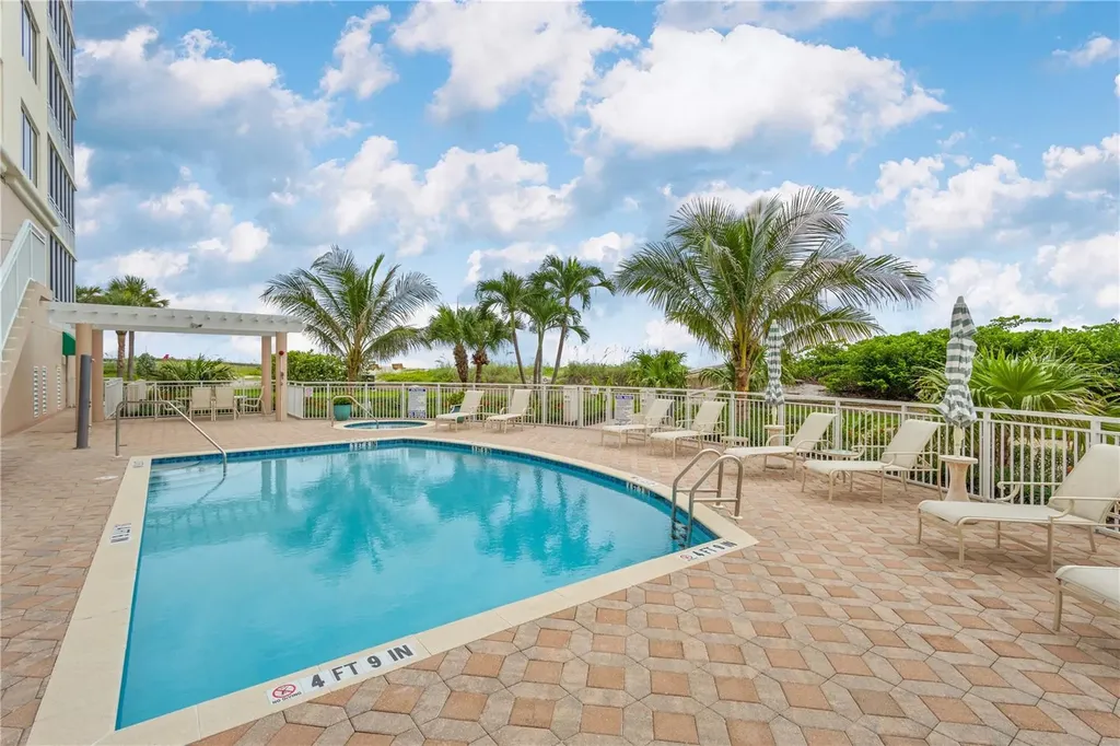 811 The Esplanade N Venice FL 34285