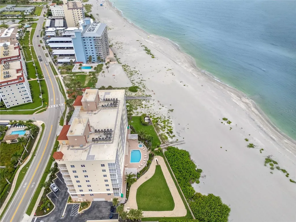 811 The Esplanade N Venice FL 34285