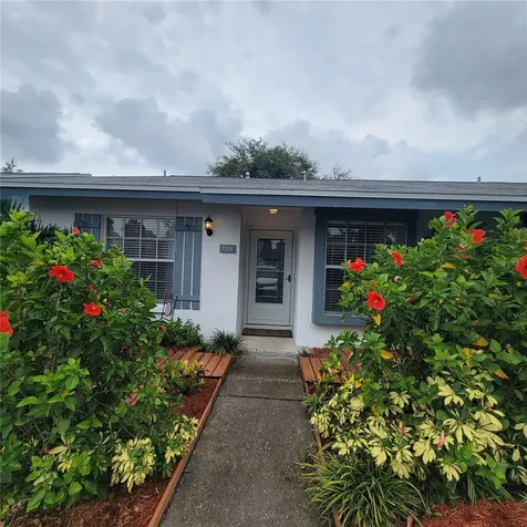 7229 Parkside Villas Drive St Petersburg FL 33709