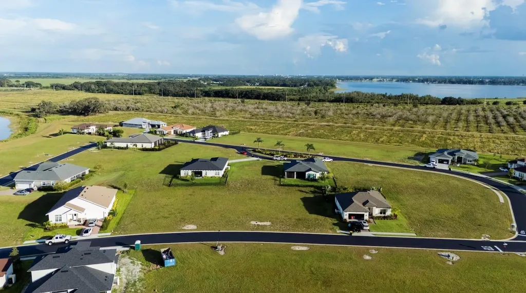 338 Spinnaker Court Auburndale FL 33823