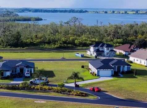 338 Spinnaker Court Auburndale FL 33823