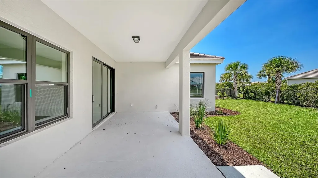 6568 Big Bayou Drive Sarasota FL 34241