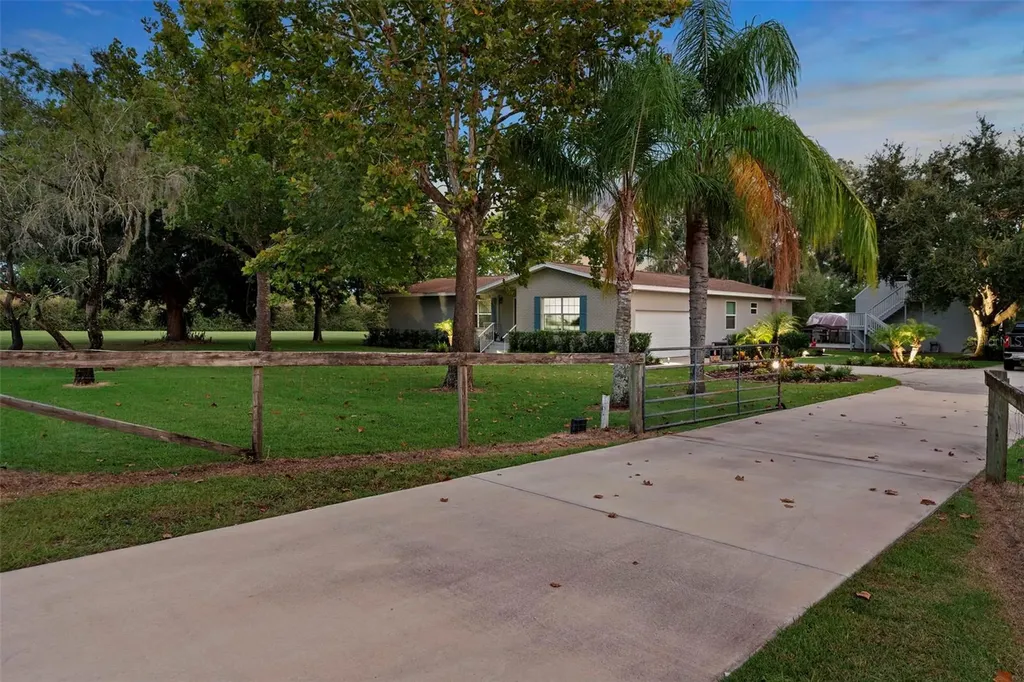 20018 Bill Collins Road Eustis FL 32736