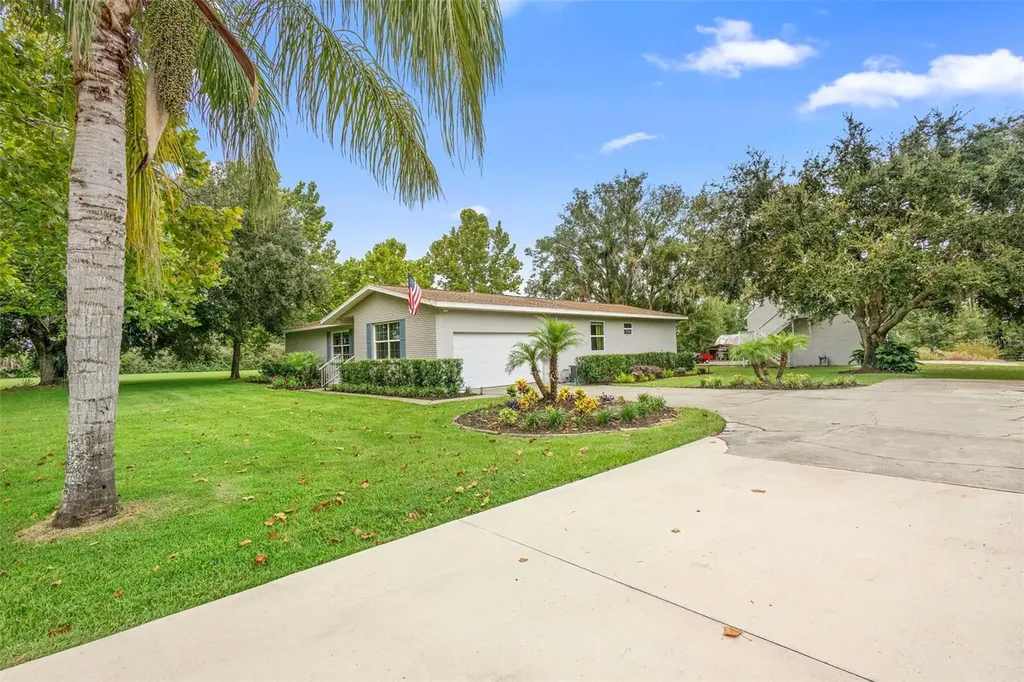 20018 Bill Collins Road Eustis FL 32736