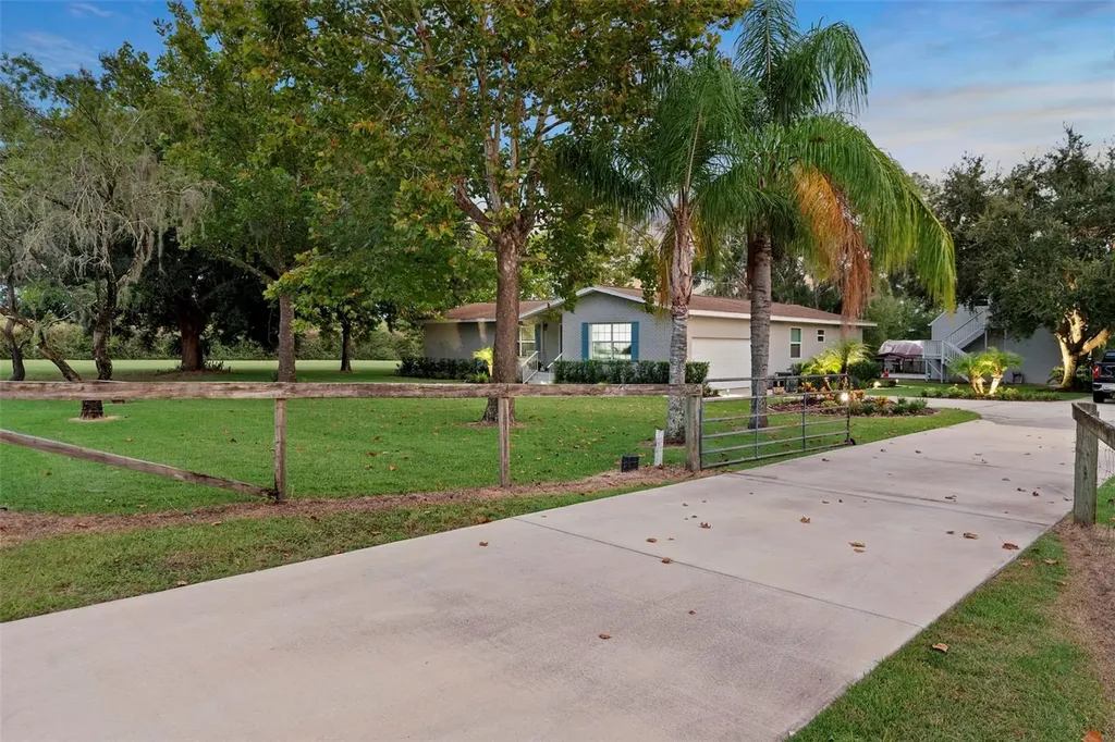 20018 Bill Collins Road Eustis FL 32736