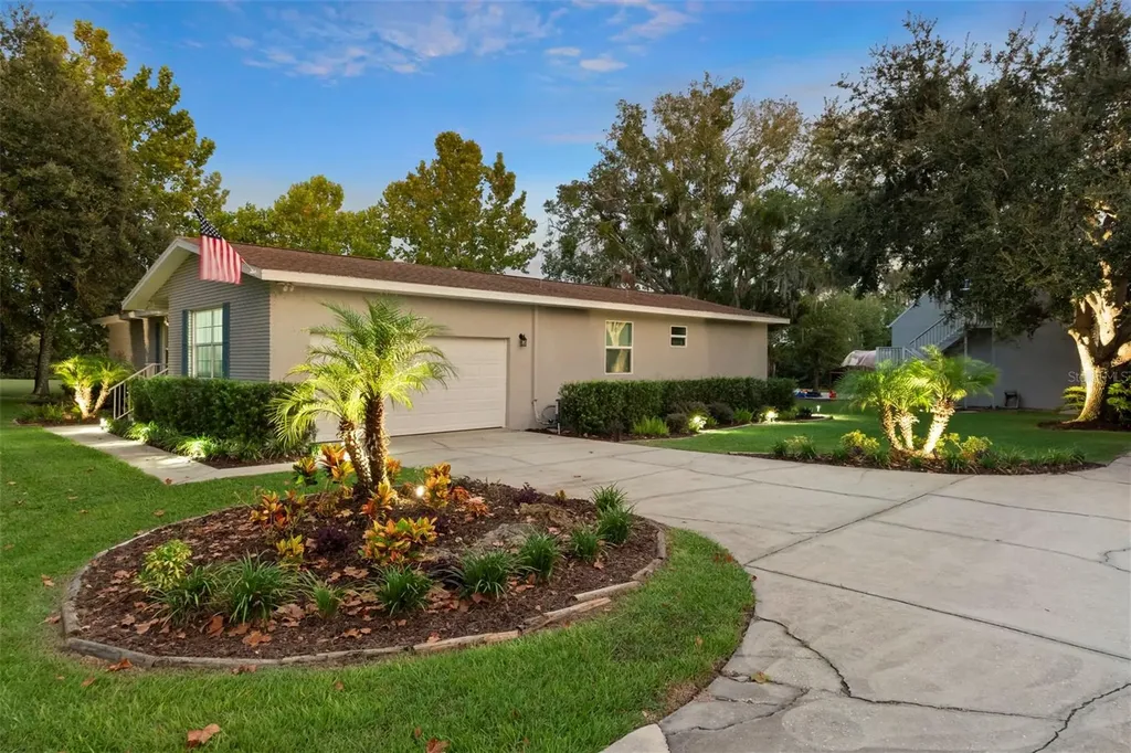 20018 Bill Collins Road Eustis FL 32736