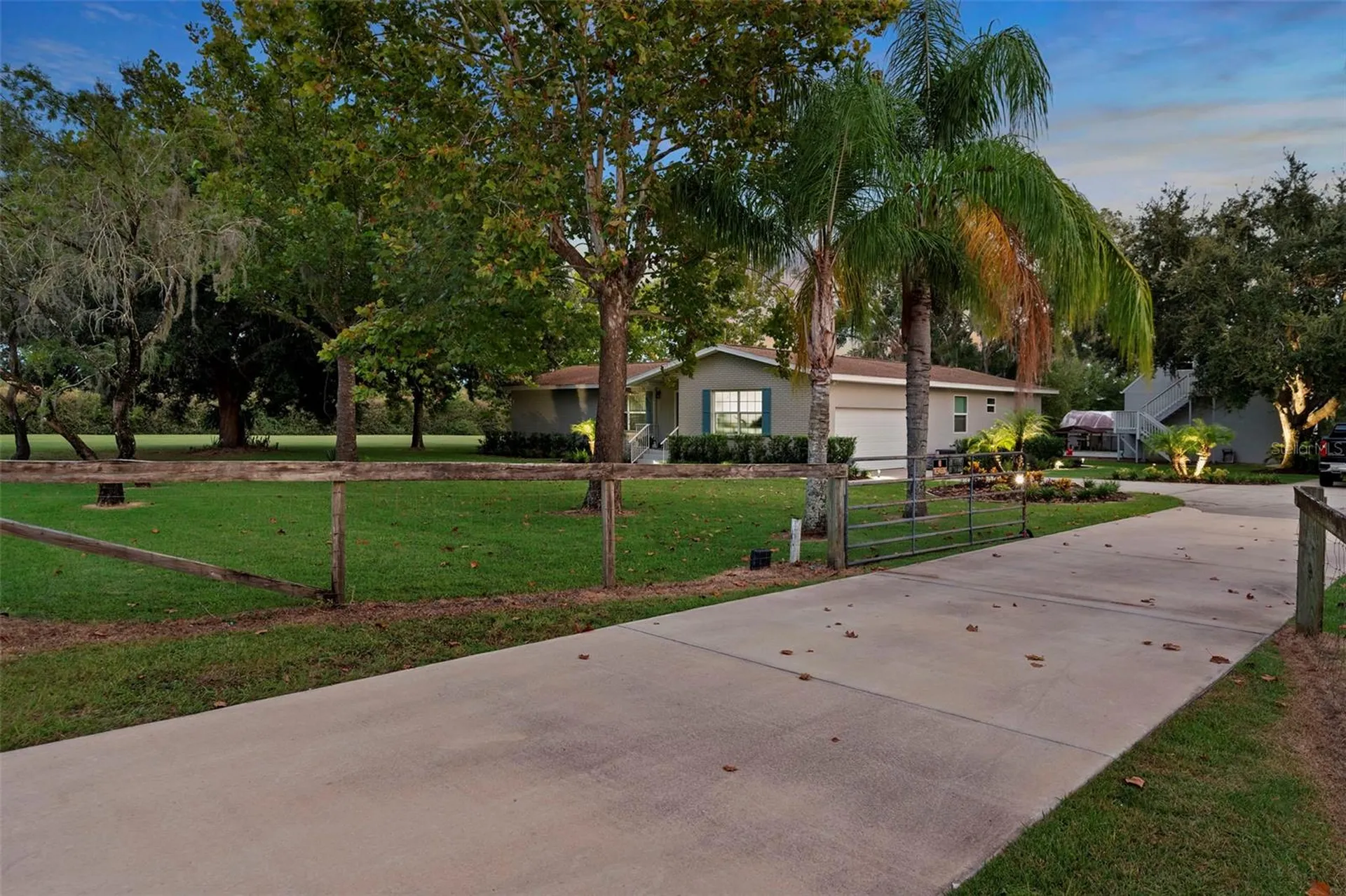20018 Bill Collins Road Eustis FL 32736