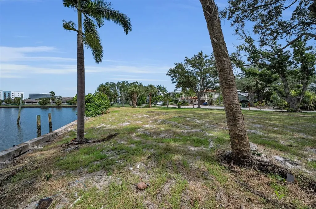 56 Sandpiper Road Tampa FL 33609