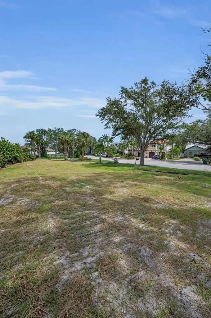 56 Sandpiper Road Tampa FL 33609