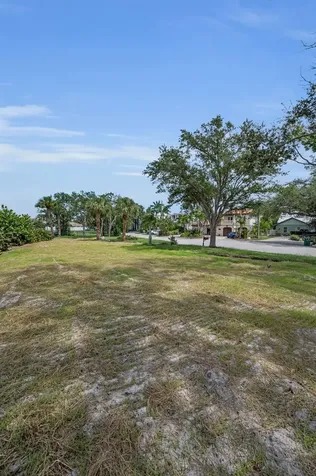 56 Sandpiper Road Tampa FL 33609