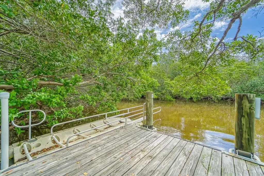 1343 Perico Point Circle Bradenton FL 34209