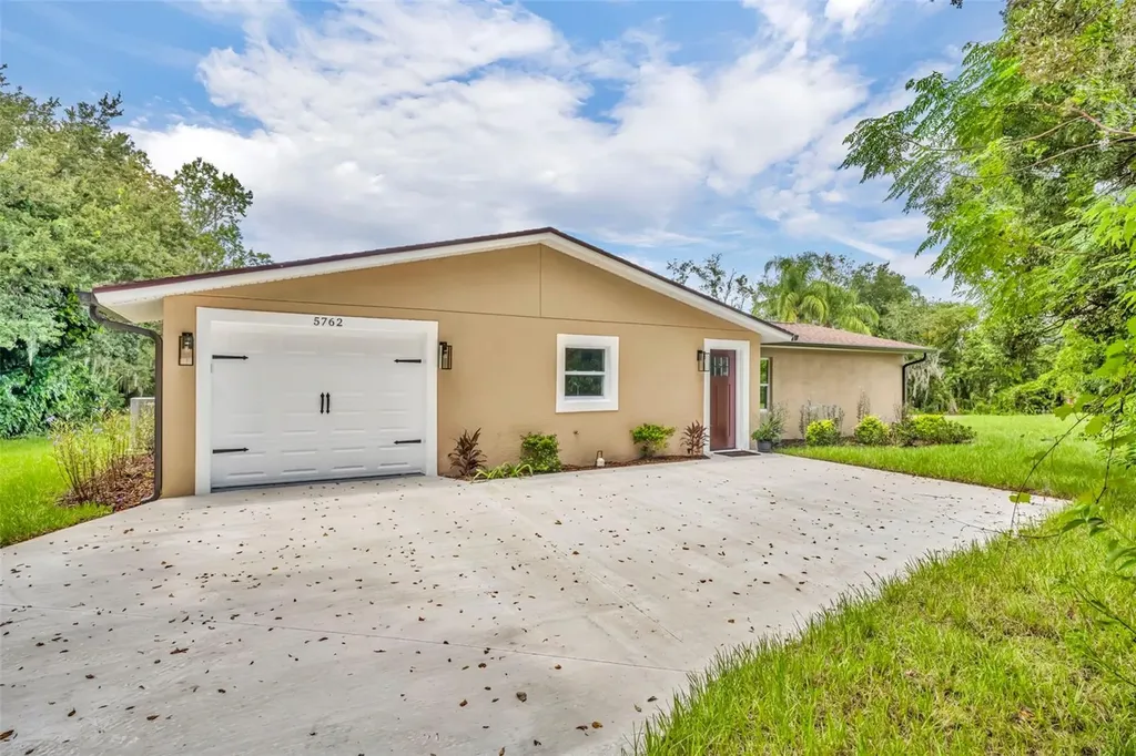 5762 Sheryl Anita Street Oviedo FL 32765