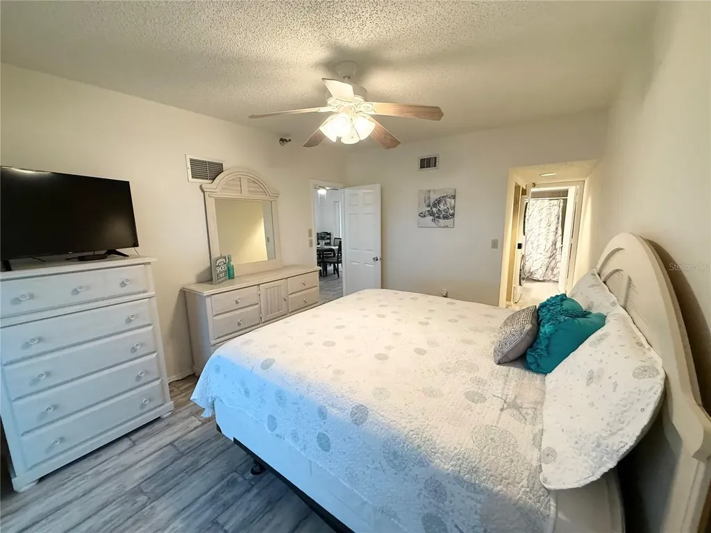 1480 Gulf Boulevard Englewood FL 34223