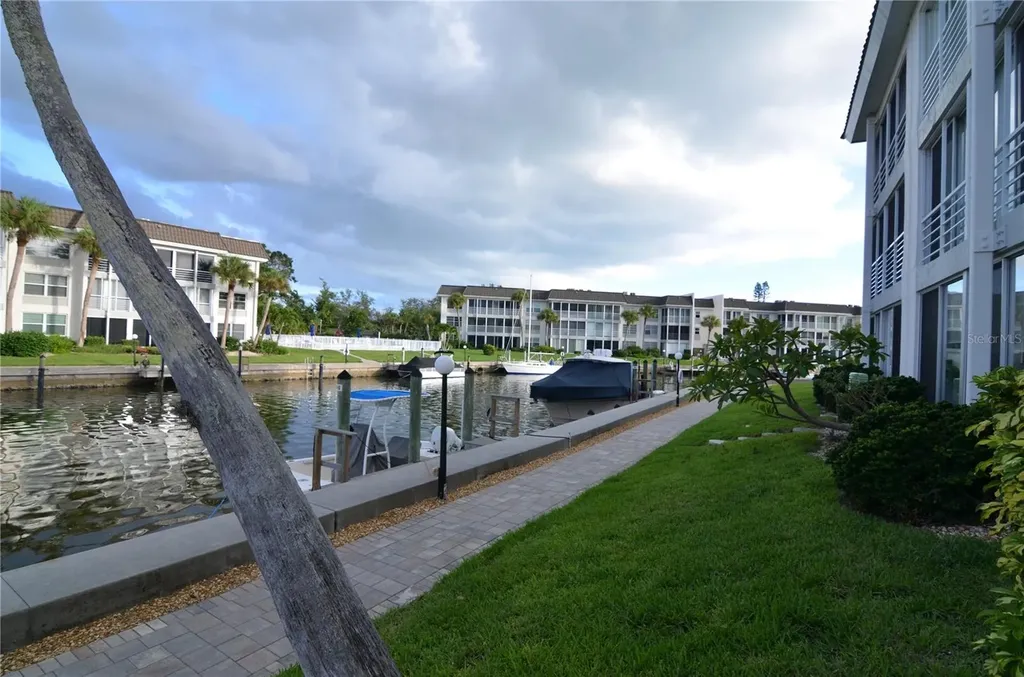4420 Exeter Drive Longboat Key FL 34228