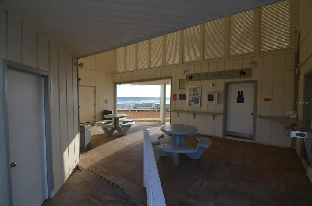 4420 Exeter Drive Longboat Key FL 34228