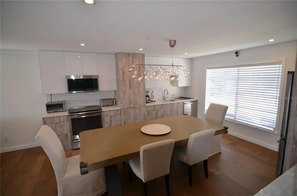 4420 Exeter Drive Longboat Key FL 34228