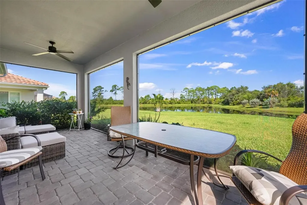 333 Daylily Boulevard Nokomis FL 34275