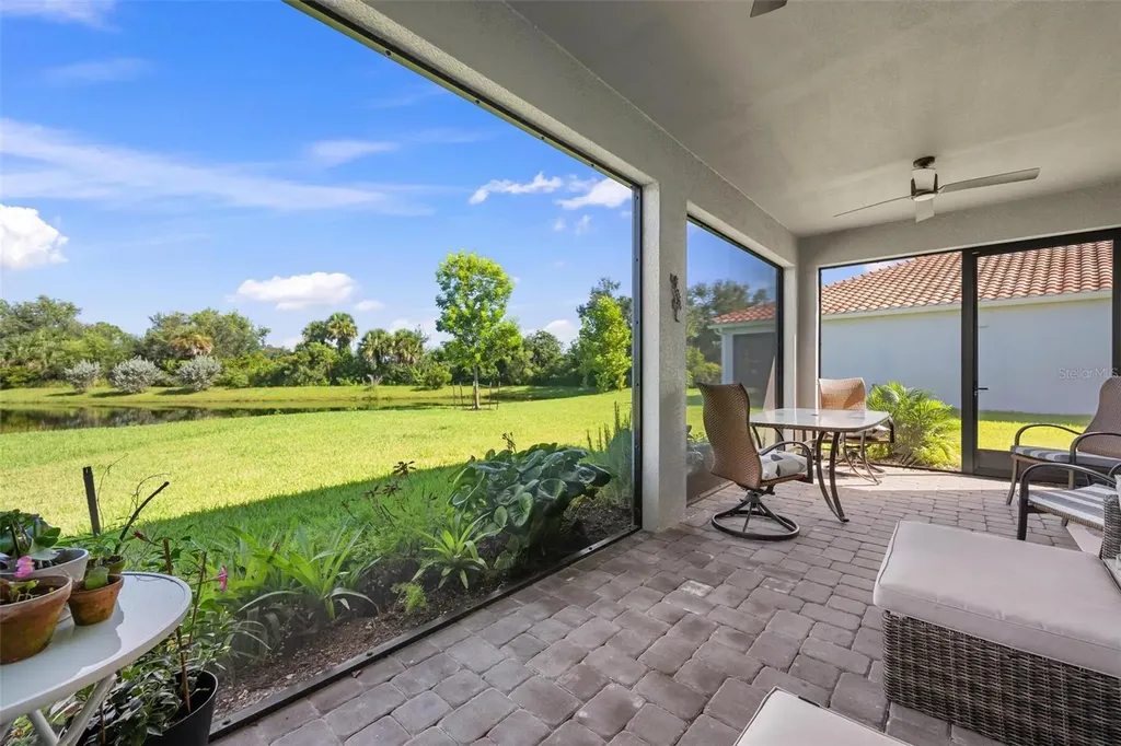 333 Daylily Boulevard Nokomis FL 34275