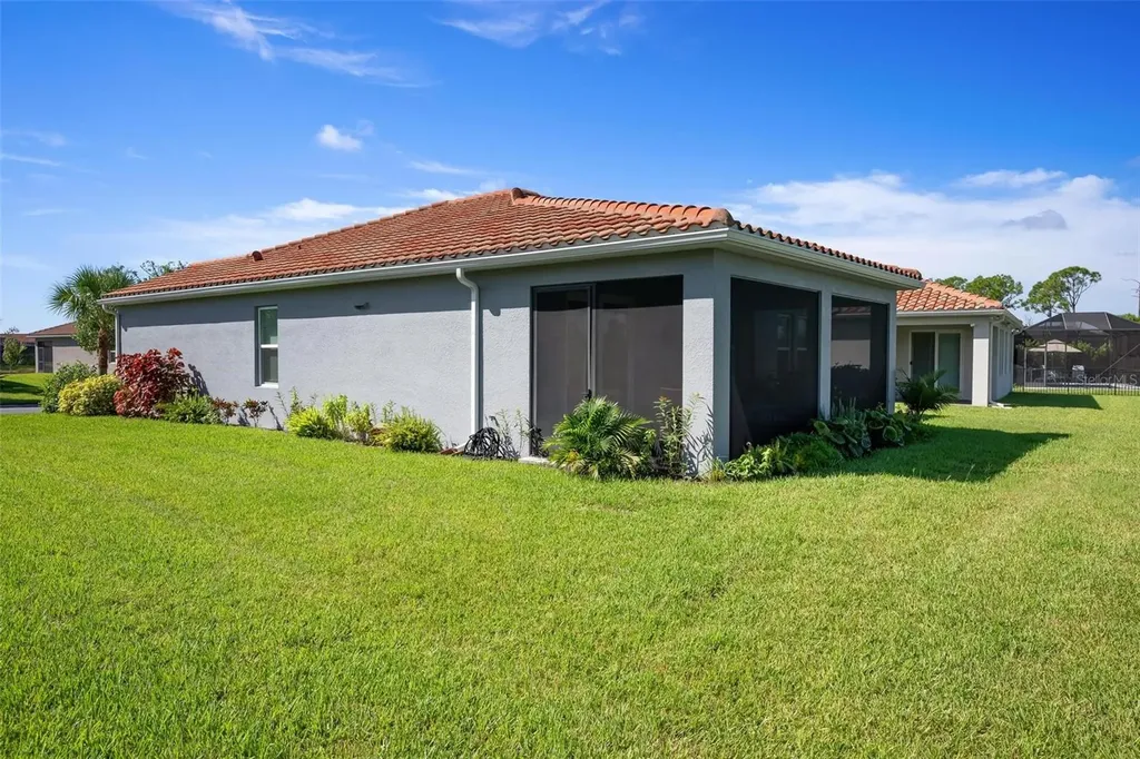 333 Daylily Boulevard Nokomis FL 34275