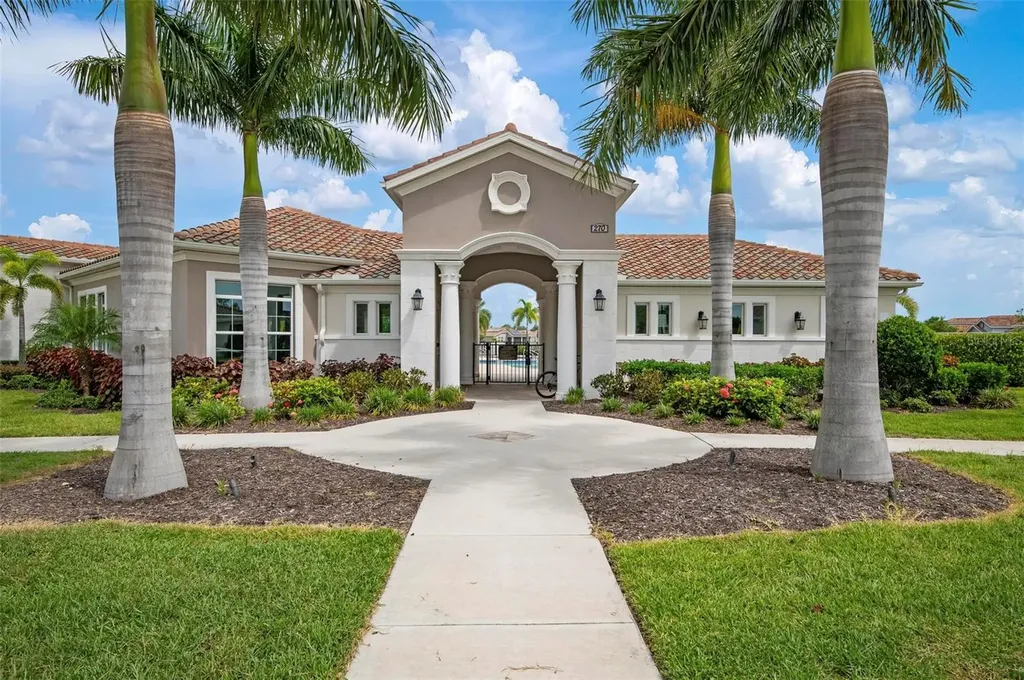 333 Daylily Boulevard Nokomis FL 34275
