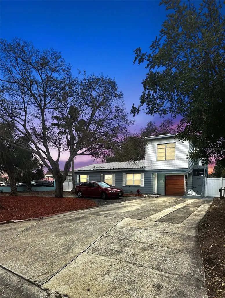 6375 19th Avenue N St Petersburg FL 33710
