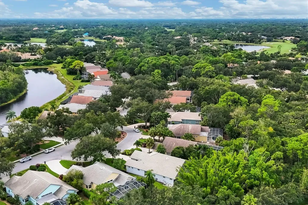 6725 Virginia Crossing University Park FL 34201