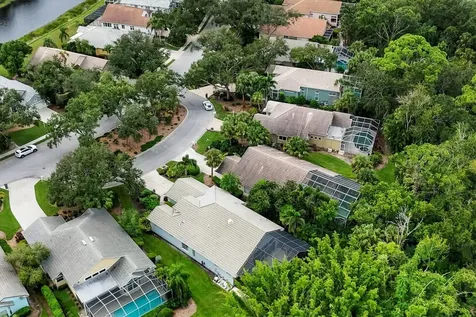 6725 Virginia Crossing University Park FL 34201