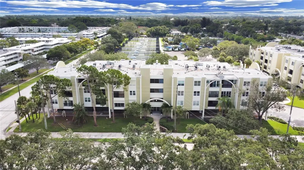 4681 1st Street NE St Petersburg FL 33703