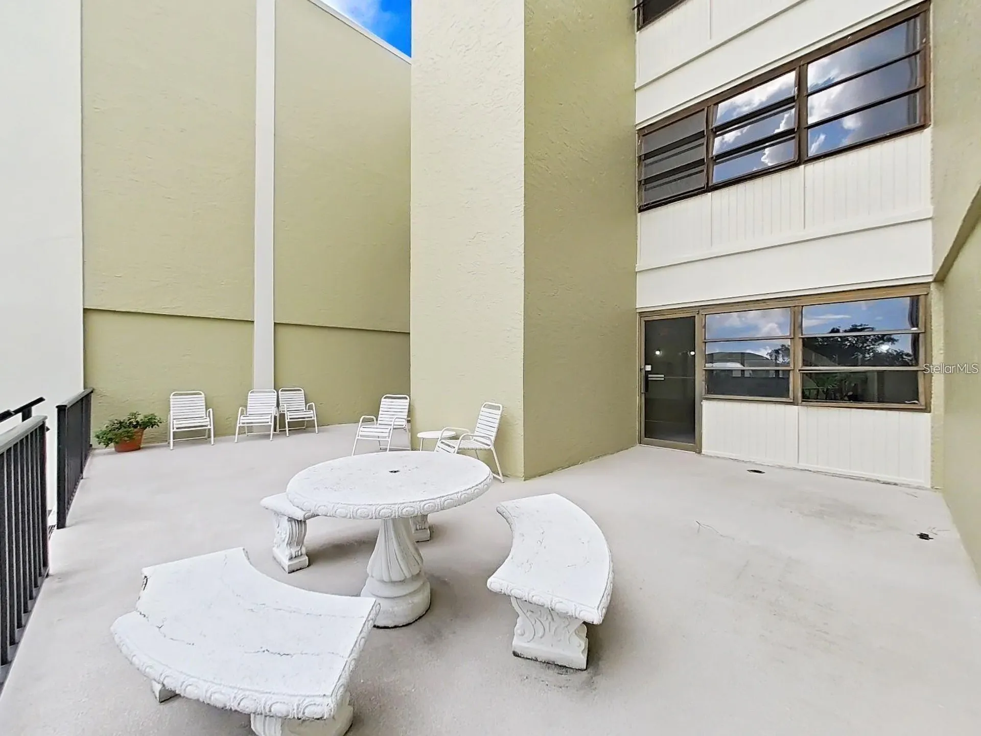 4681 1st Street NE St Petersburg FL 33703