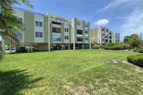 4681 1st Street NE St Petersburg FL 33703