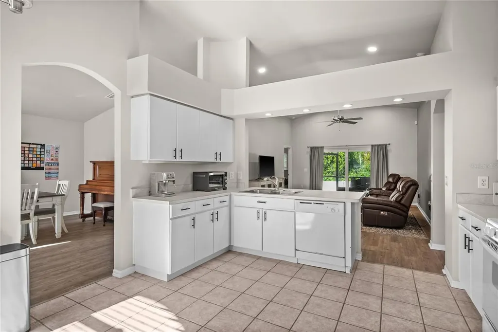 31308 Wrencrest Drive Wesley Chapel FL 33543