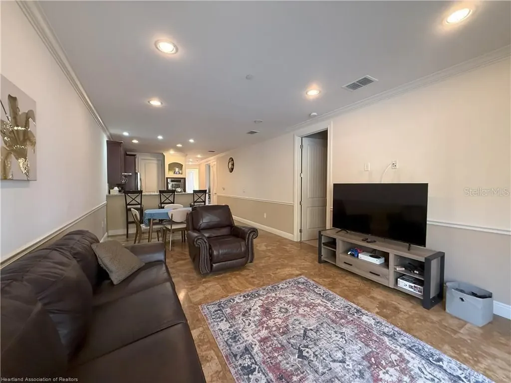 2351 Lakeview Drive Sebring FL 33870